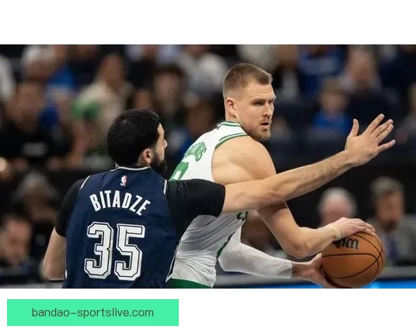 勇士伤兵潮波尔津吉斯罚球时替补席仅剩两人七人缺阵成焦点